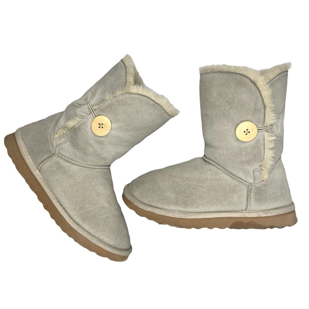 Ugg Australia Bailey Button Classic Short Cream/Gray Suede Sheepskin Boots